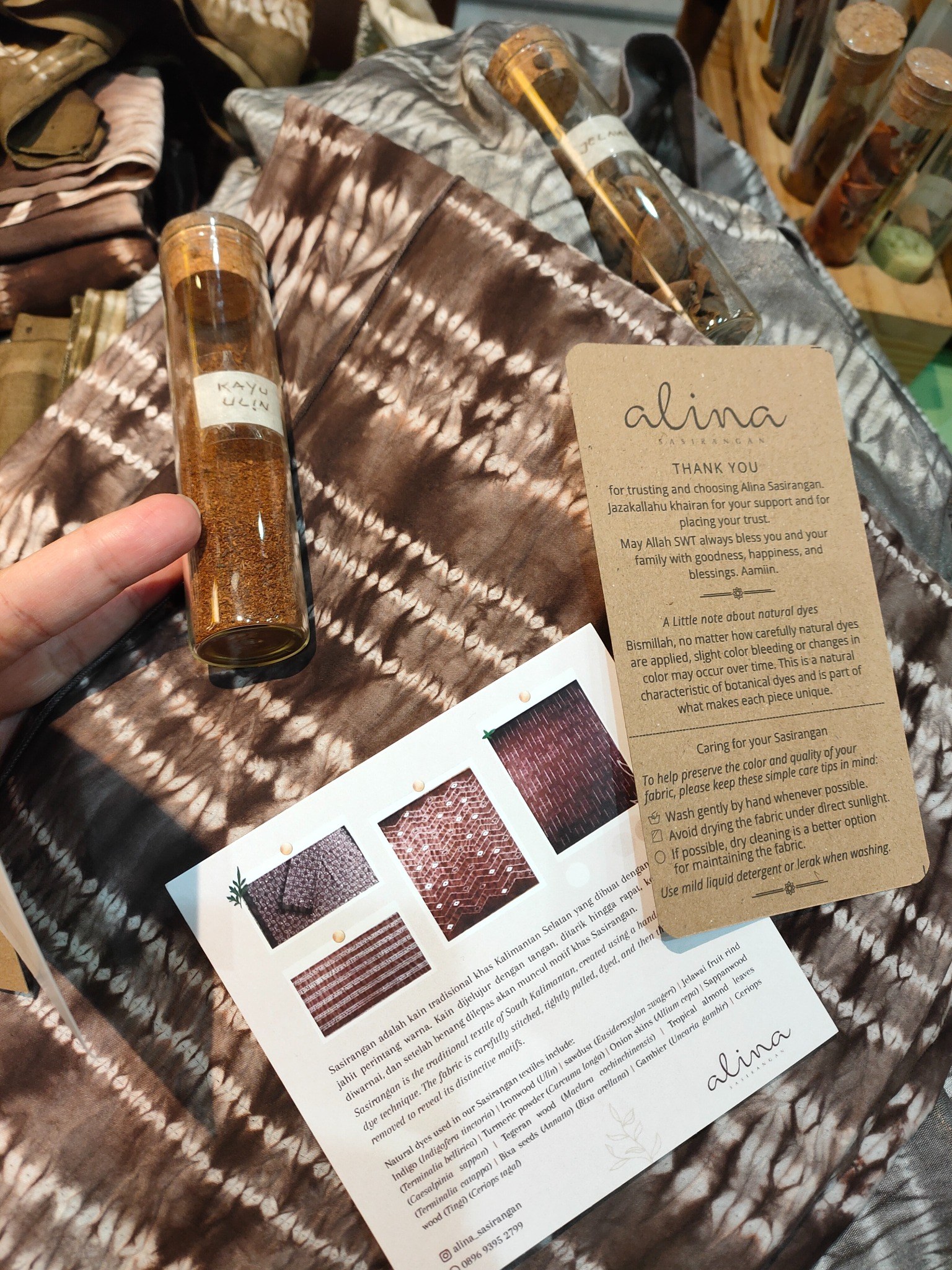 Indonesian naturally dyed textile with information about dyes, materials and product care